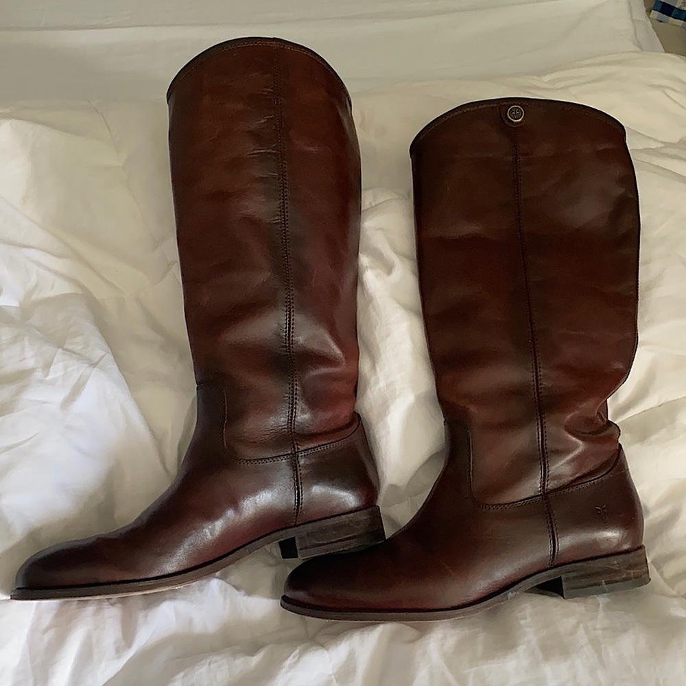 Almost new Brown Frye Boots